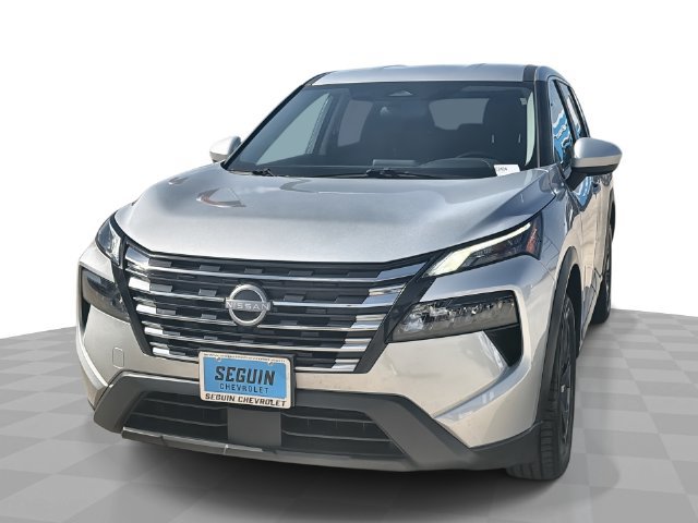 Used 2025 Nissan Rogue SV