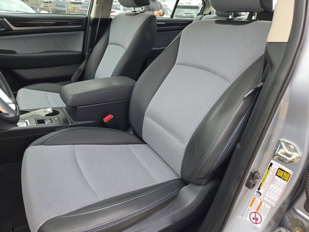 Used 2017 Subaru Legacy 2.5i Sport AWD/4WD image 22