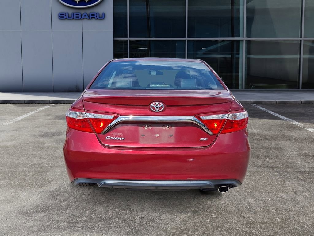 Used 2017 Toyota Camry SE image 5