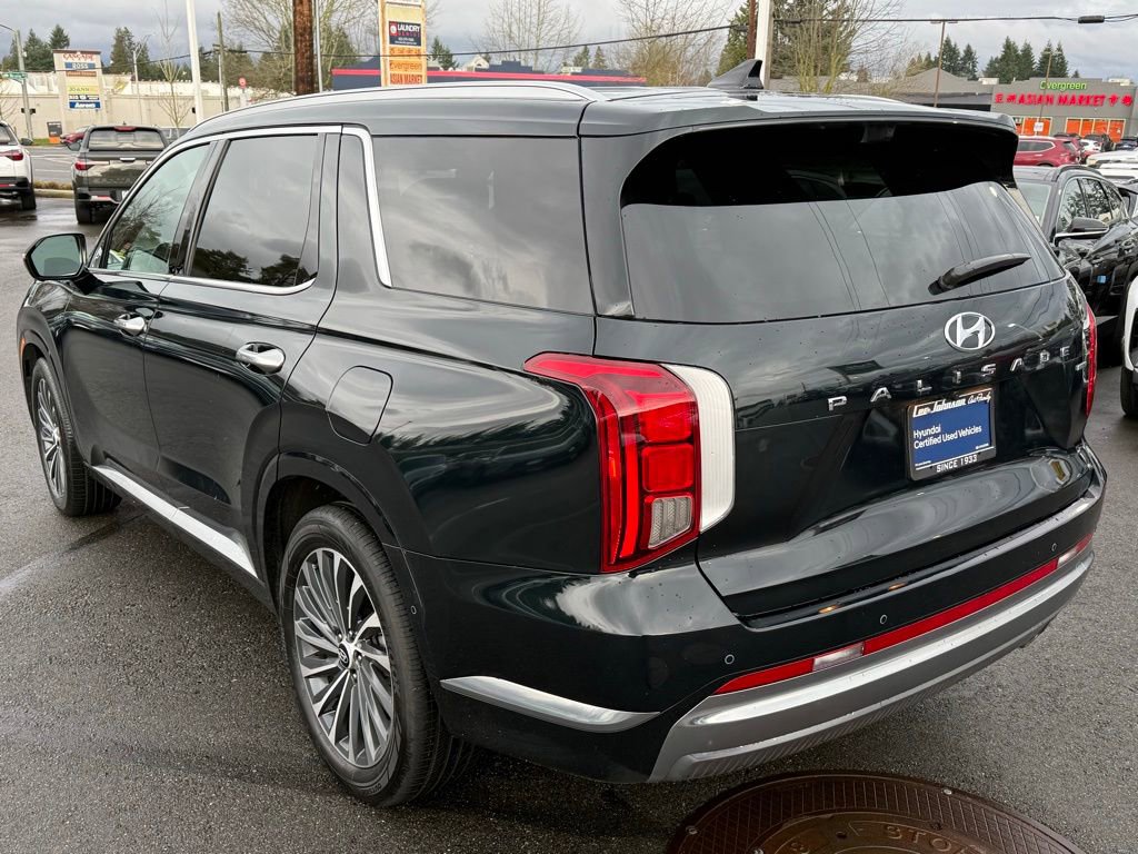Used 2025 Hyundai Palisade Calligraphy image 3