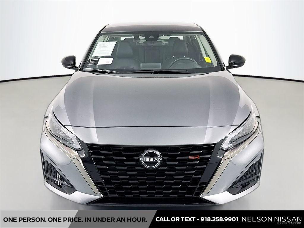 Certified 2025 Nissan Altima 2.5 SR FWD image 2