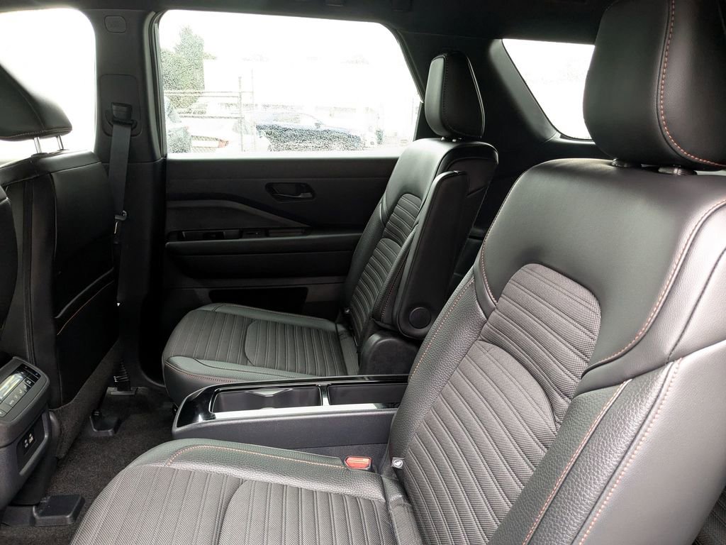 New 2025 Nissan Pathfinder Rock Creek image 24