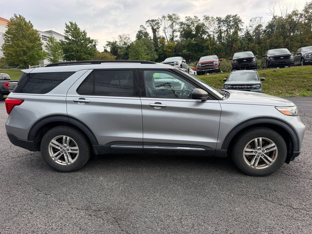 Used 2020 Ford Explorer XLT w/ Comfort Package AWD/4WD image 7