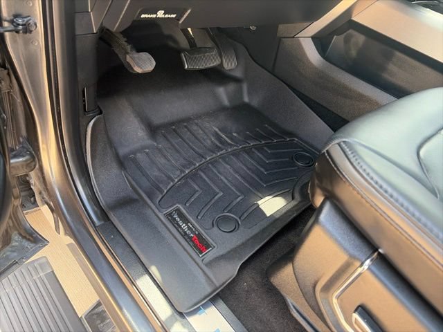 Used 2017 Ford F250 Platinum w/ Platinum Ultimate Package AWD/4WD image 21