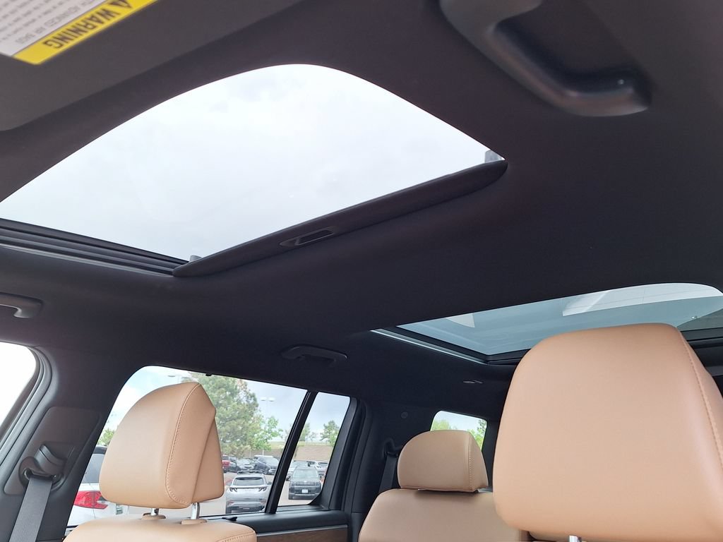 New 2025 Hyundai Santa Fe Limited AWD/4WD image 29