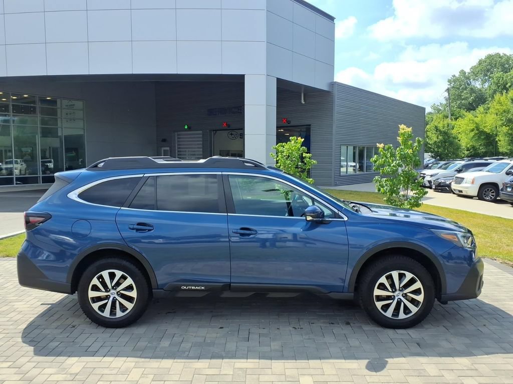 Used 2020 Subaru Outback Premium w/ Popular Package #1 AWD/4WD image 9