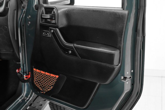 Used 2017 Jeep Wrangler Unlimited Rubicon image 39