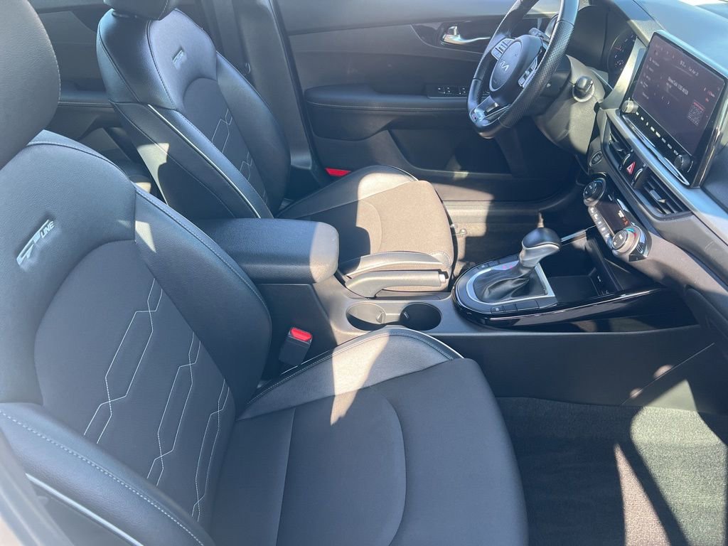 Certified 2023 Kia Forte GT-Line FWD image 19