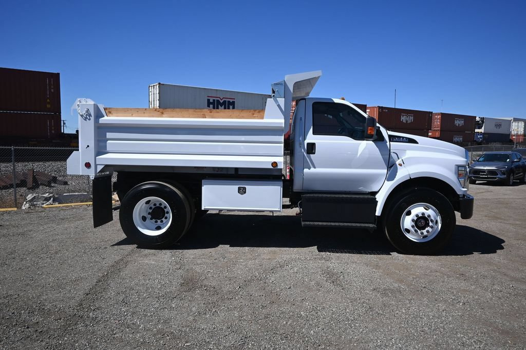 New 2027 Ford F650 2WD Regular Cab Super Duty image 3