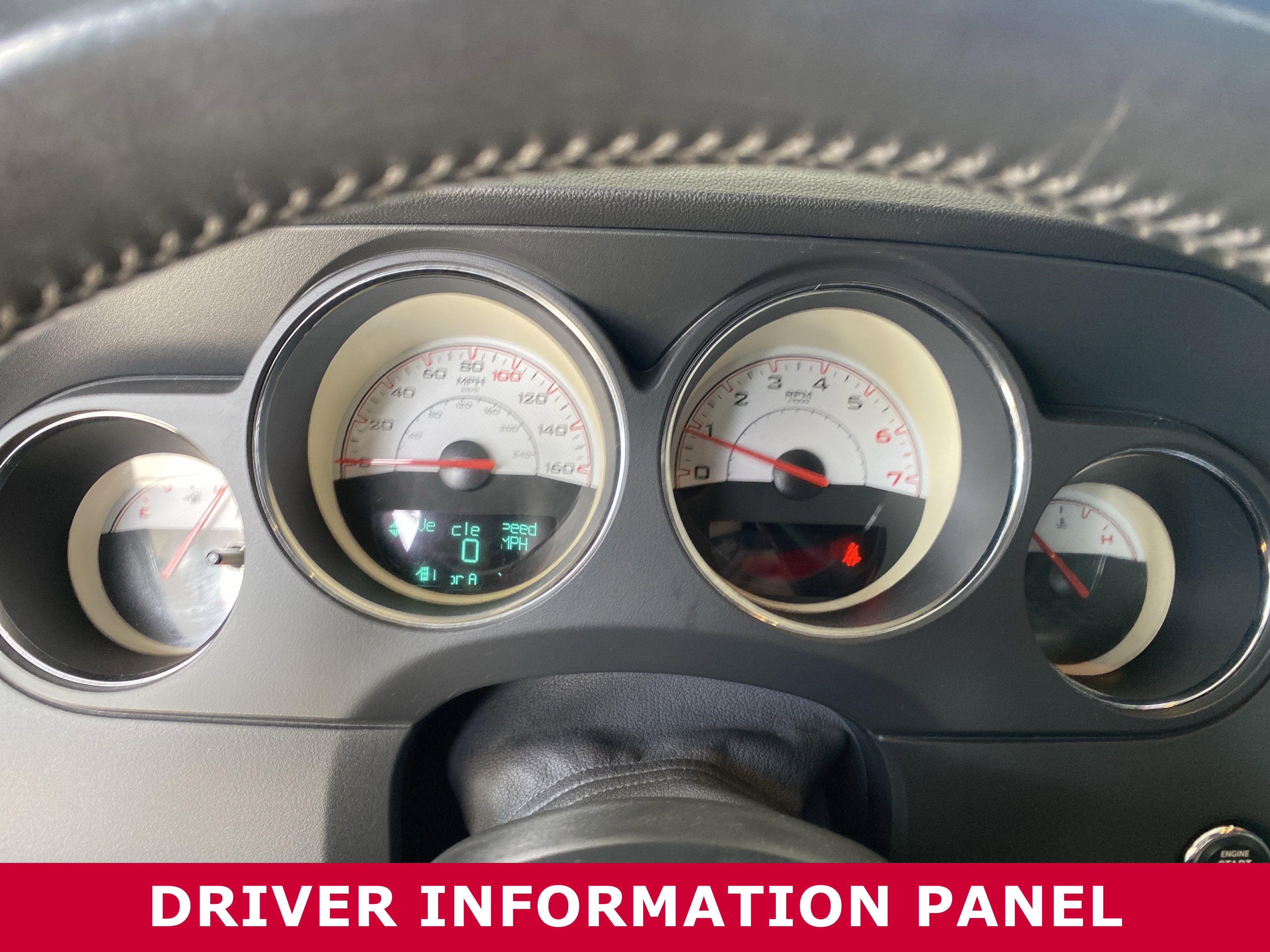 Used 2014 Dodge Challenger R/T image 17