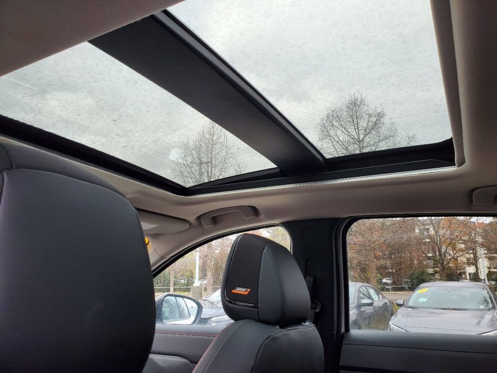 New 2026 Nissan Kicks SR w/ SR Premium Package FWD image 14