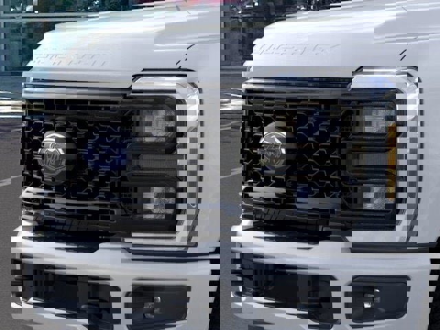 New 2026 Ford F250 4x4 Crew Cab Super Duty image 17