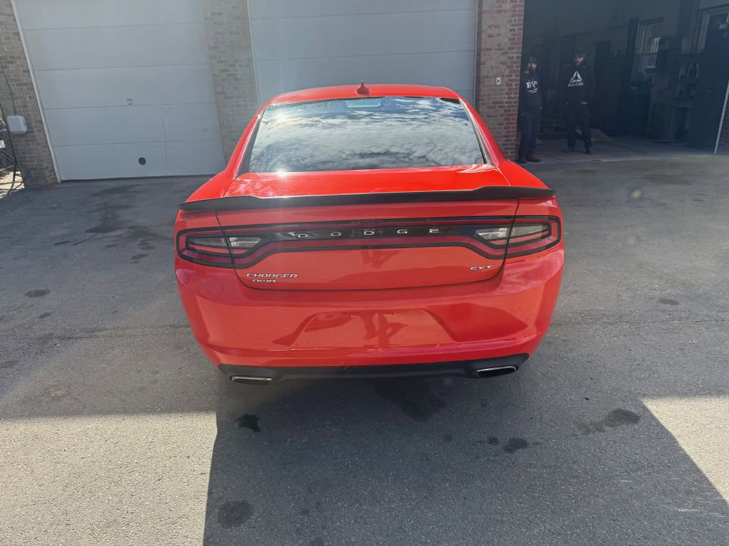Used 2017 Dodge Charger SXT image 5