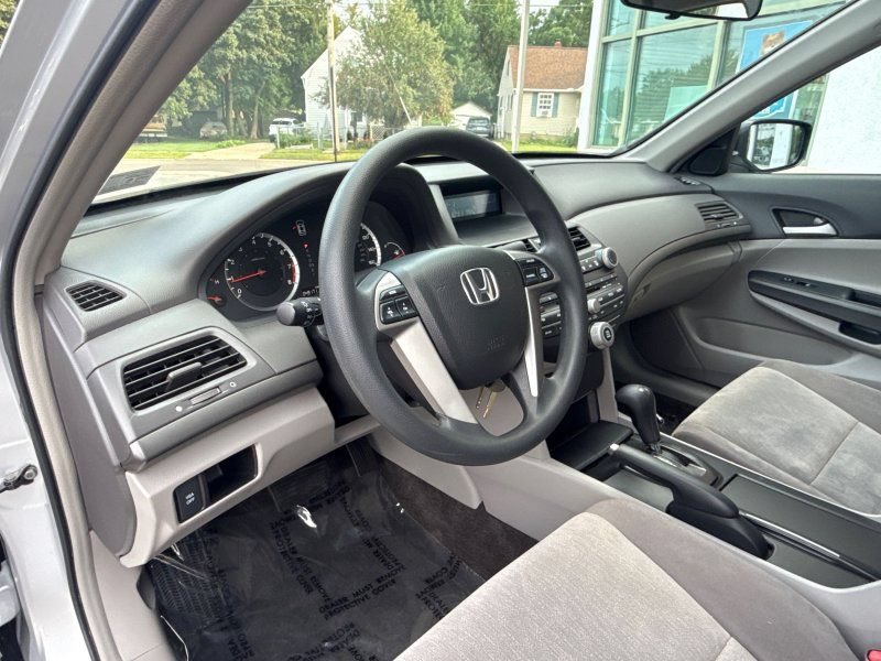 Used 2009 Honda Accord LX-P image 10