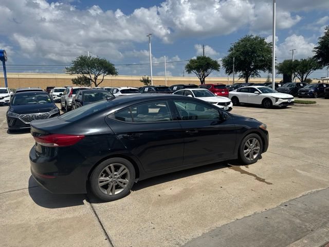Used 2018 Hyundai Elantra Value Edition FWD image 2