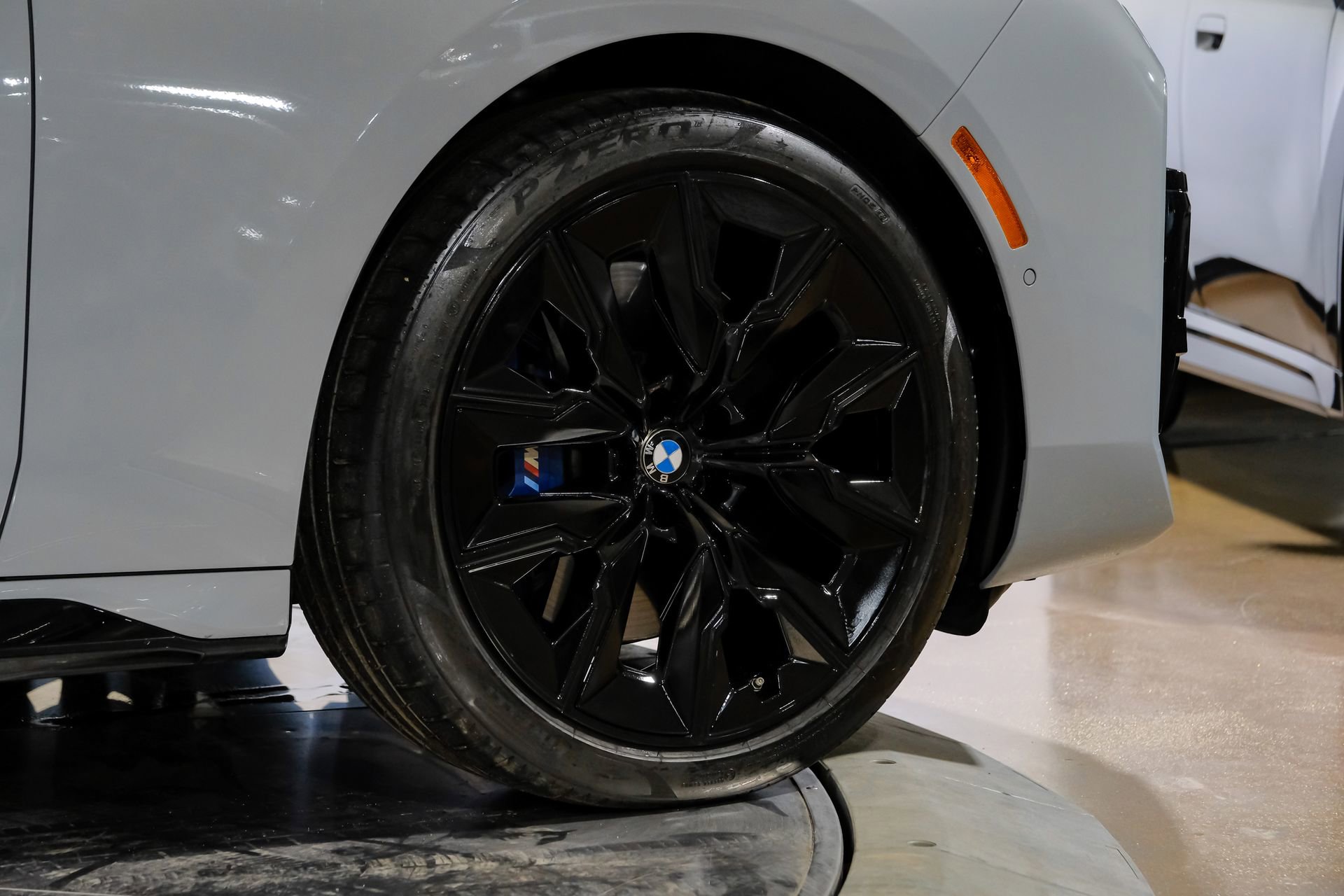 Used 2023 BMW 740i image 59