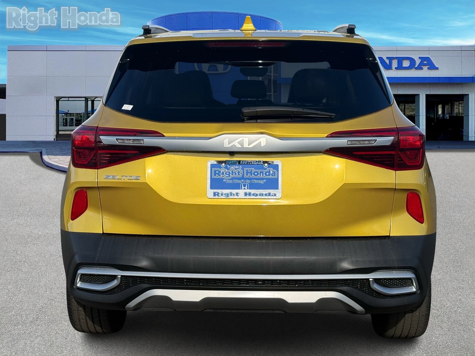 Used 2022 Kia Seltos SX w/ Sunroof Package image 6