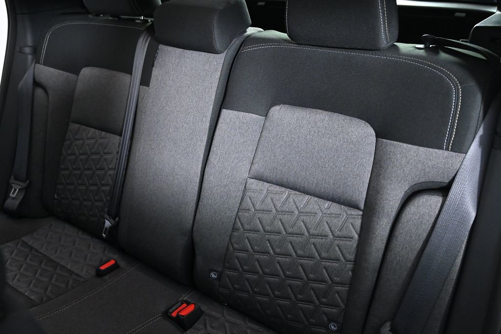 Used 2025 Nissan Kicks SV w/ SV Premium Package image 24