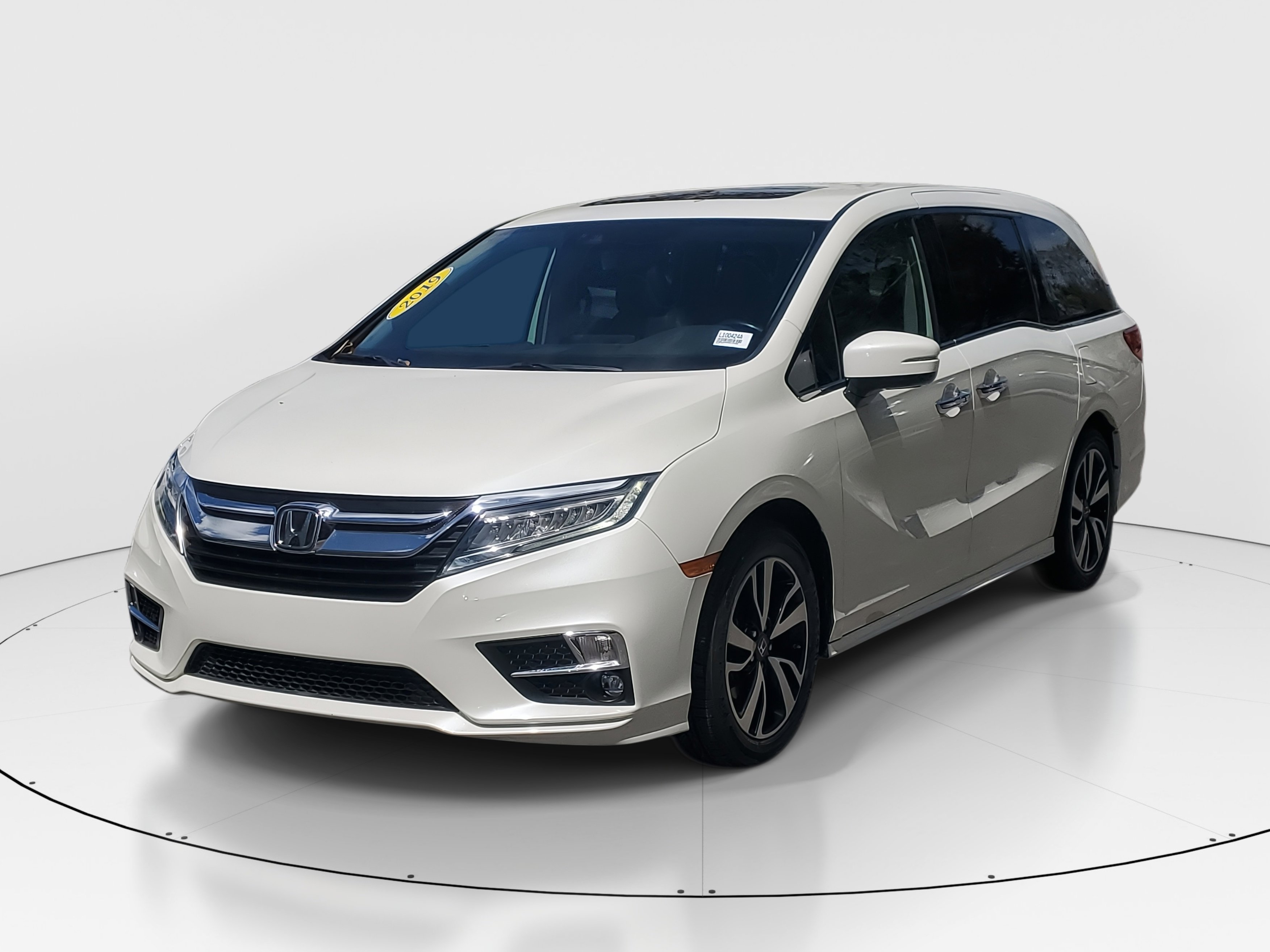 Used 2019 Honda Odyssey Elite image 3