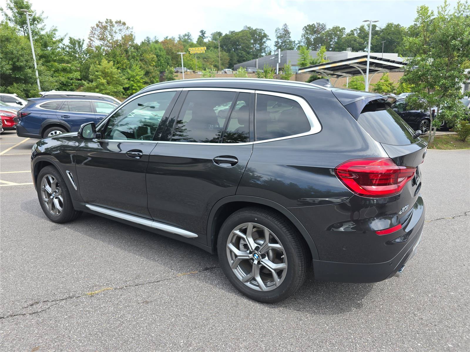 Used 2020 BMW X3 xDrive30i w/ Executive Package AWD/4WD image 5