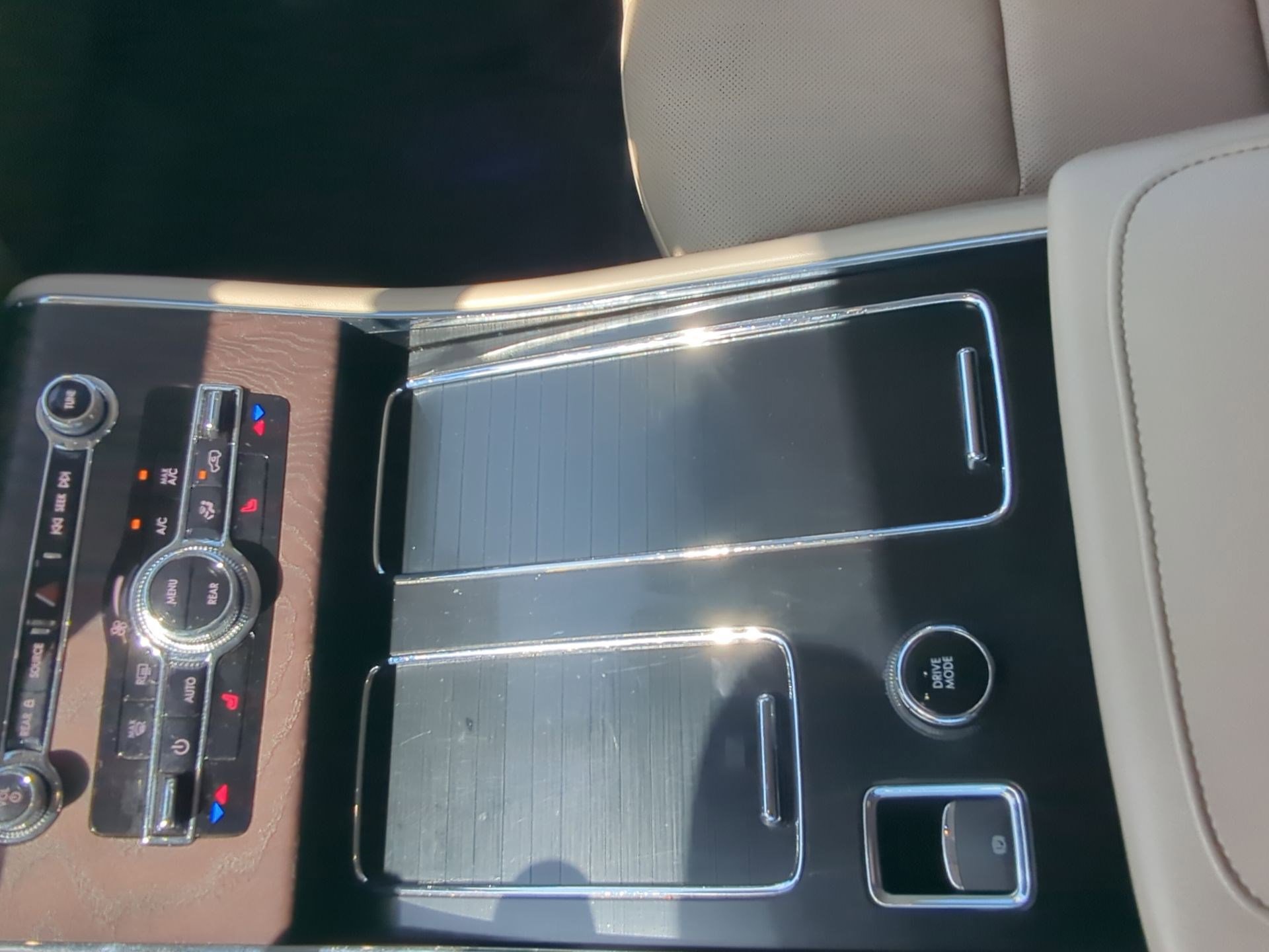 Used 2022 Lincoln Aviator Reserve w/ Class IV Trailer Tow Package image 20