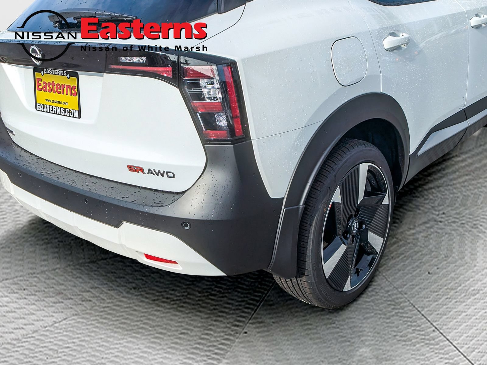 New 2025 Nissan Kicks SR w/ SR Premium Package AWD/4WD image 11