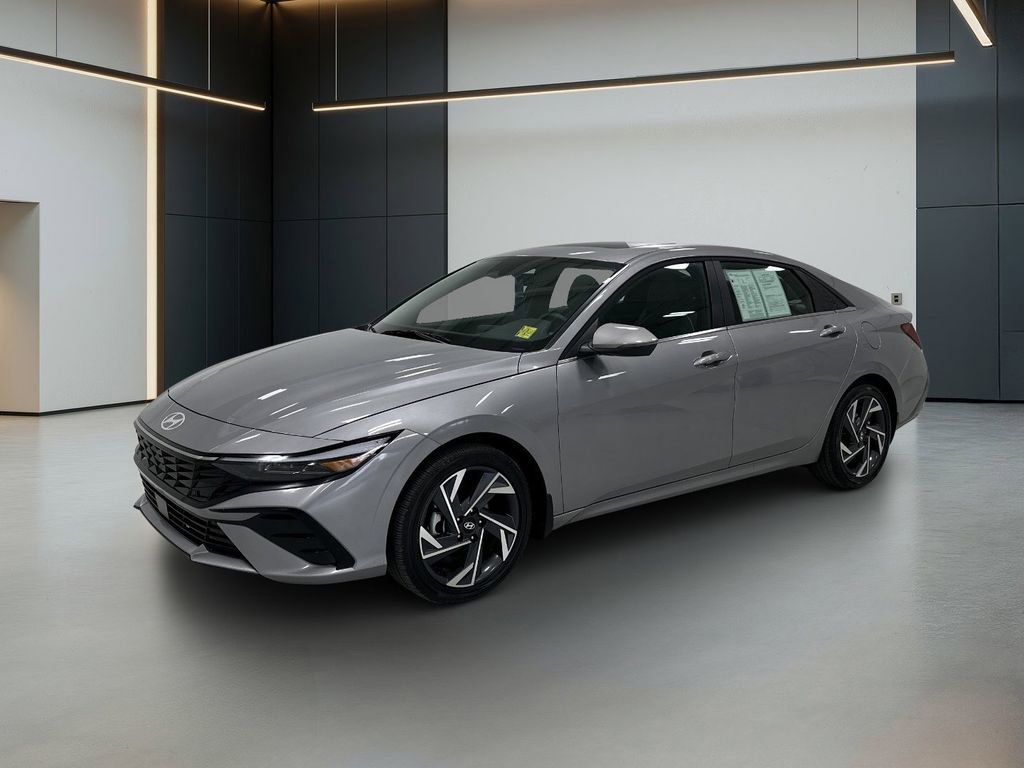 Certified 2025 Hyundai Elantra Limited