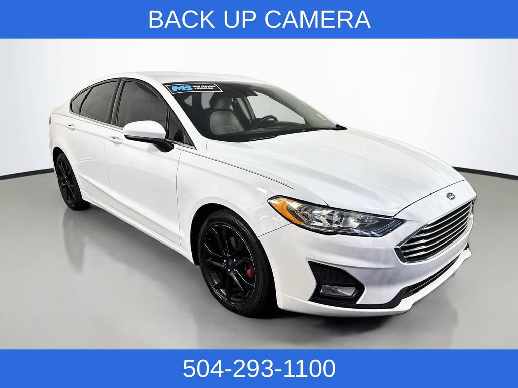 Used 2020 Ford Fusion SE w/ Equipment Group 151A FWD image 4