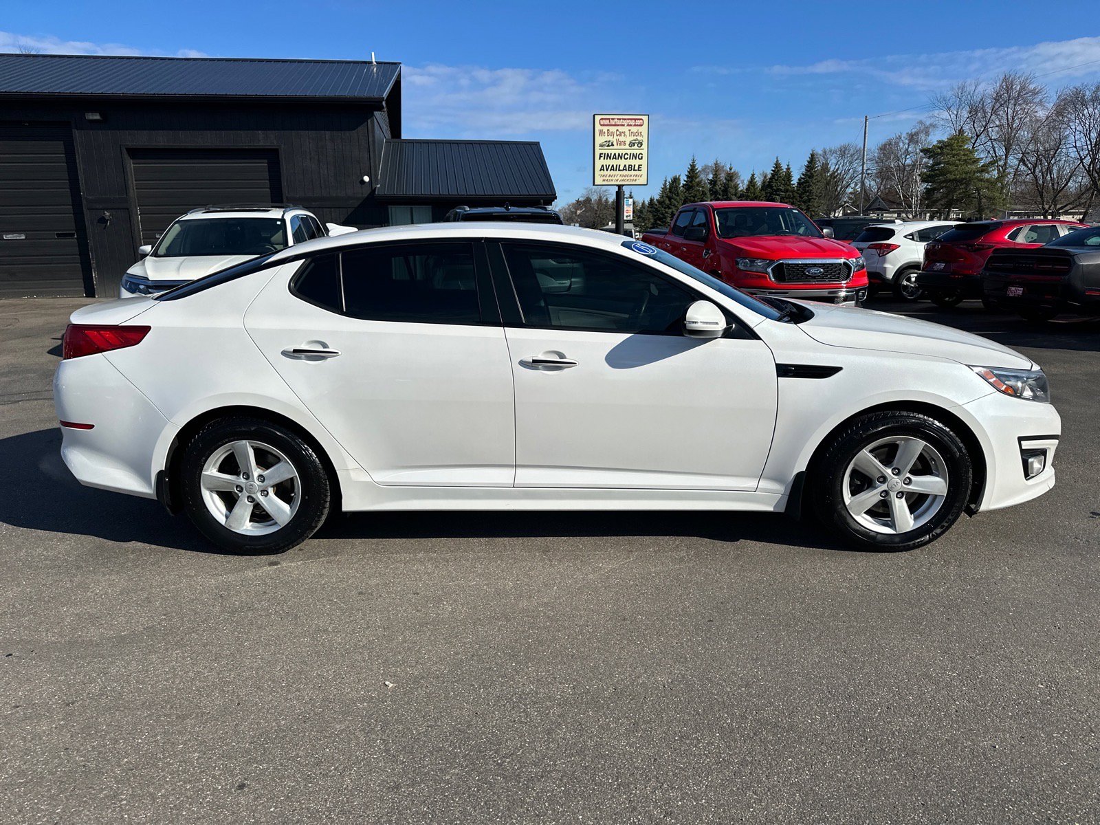 Used 2015 Kia Optima LX image 2