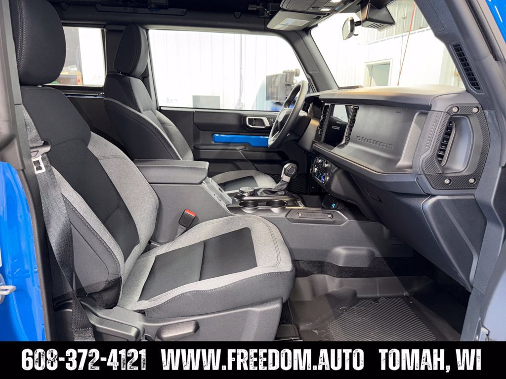 Used 2025 Ford Bronco 2-Door w/ Sasquatch Package AWD/4WD image 14