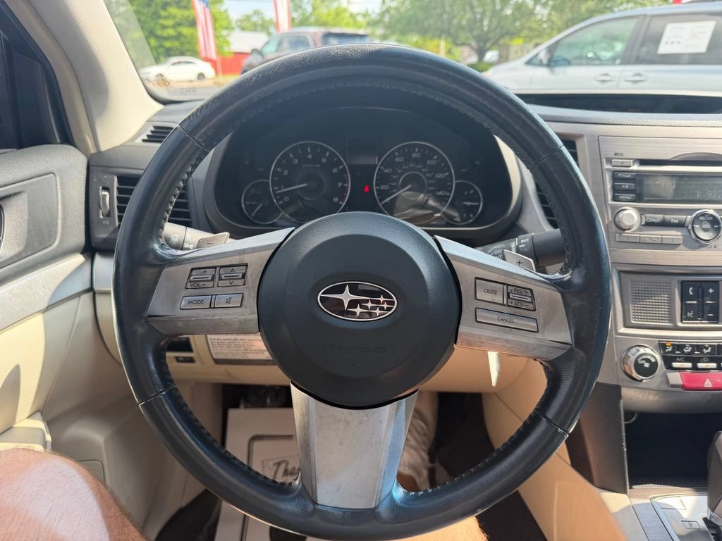 Used 2011 Subaru Legacy 2.5i Premium AWD/4WD image 16