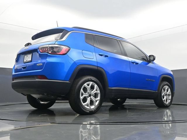 New 2025 Jeep Compass Latitude w/ Sun & Sound Group AWD/4WD image 51