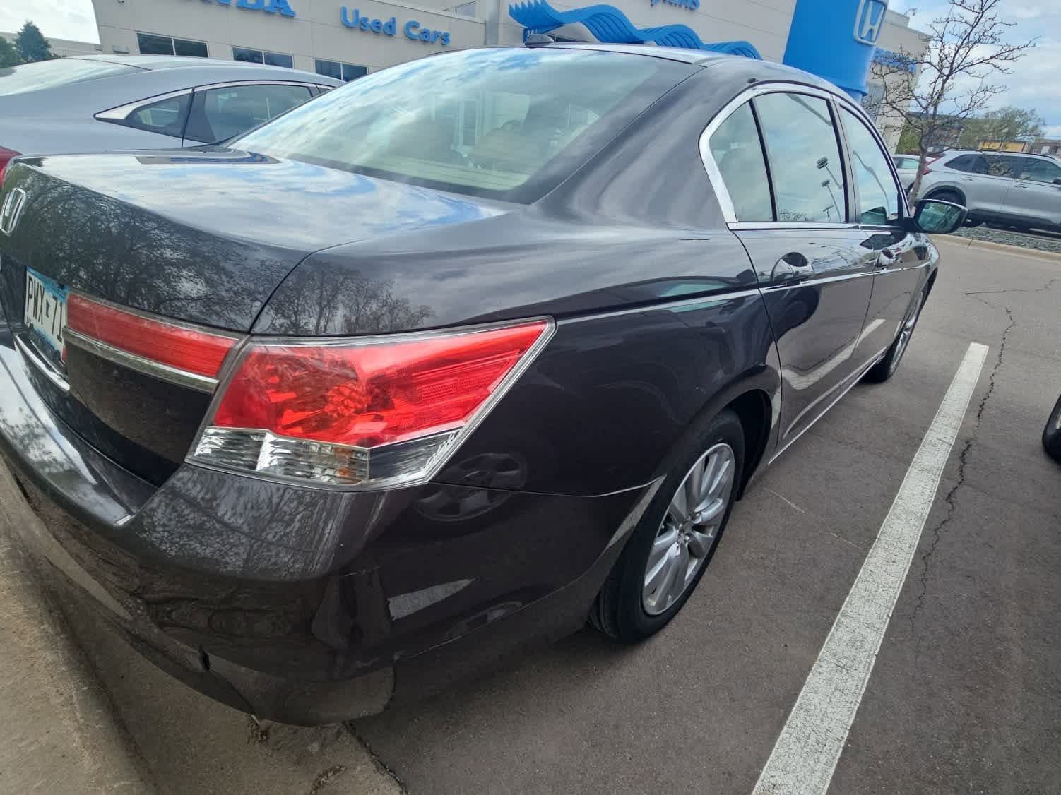 Used 2011 Honda Accord EX-L image 3