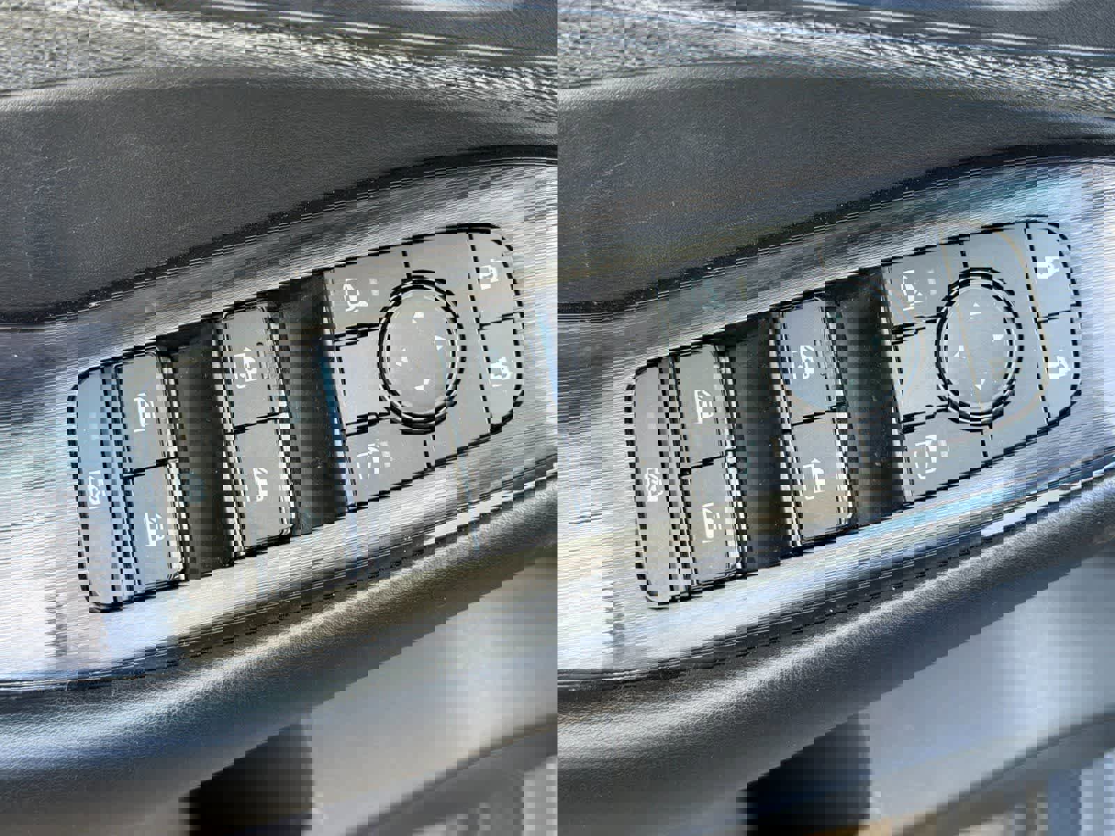 Used 2023 Nissan Rogue S image 13