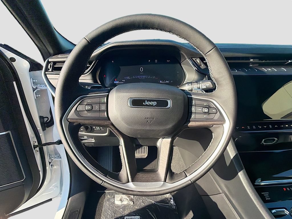 New 2026 Jeep Grand Cherokee Limited AWD/4WD image 38