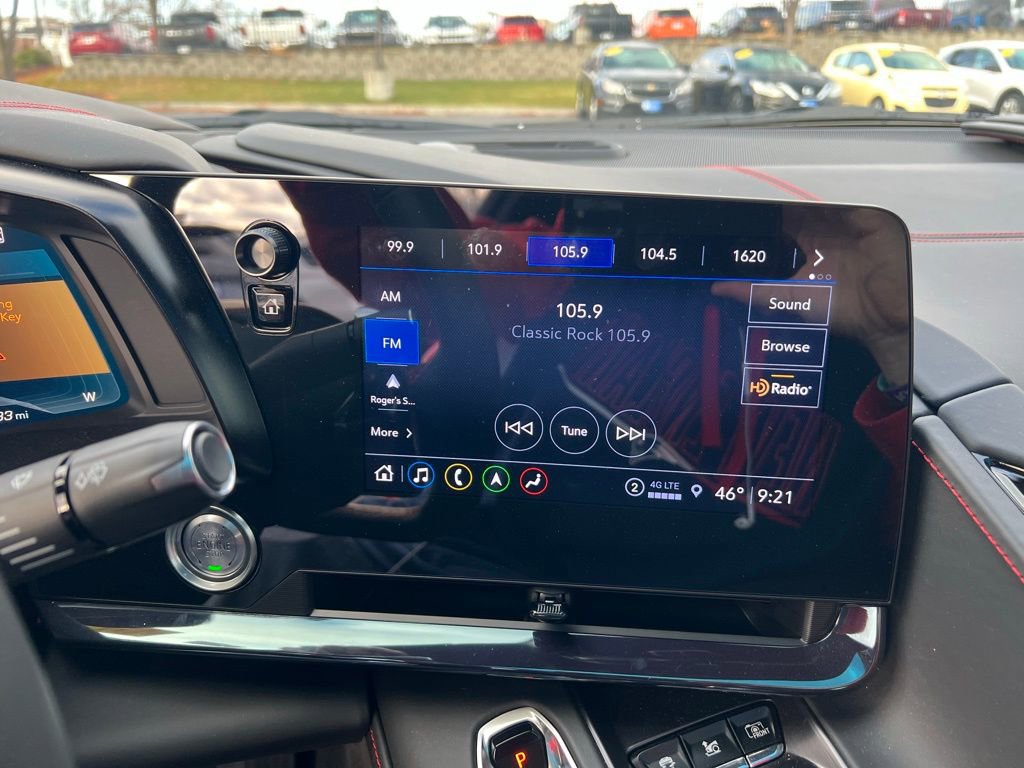 Used 2023 Chevrolet Corvette Stingray Premium Cpe w/ Body-Color Dual Roof Package image 37