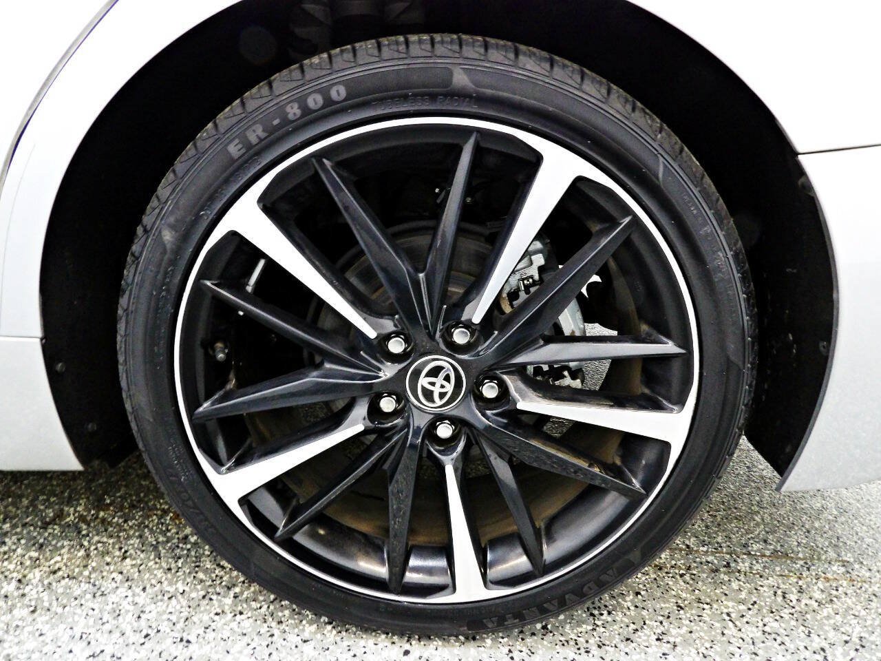 Used 2020 Toyota Camry XSE FWD image 19
