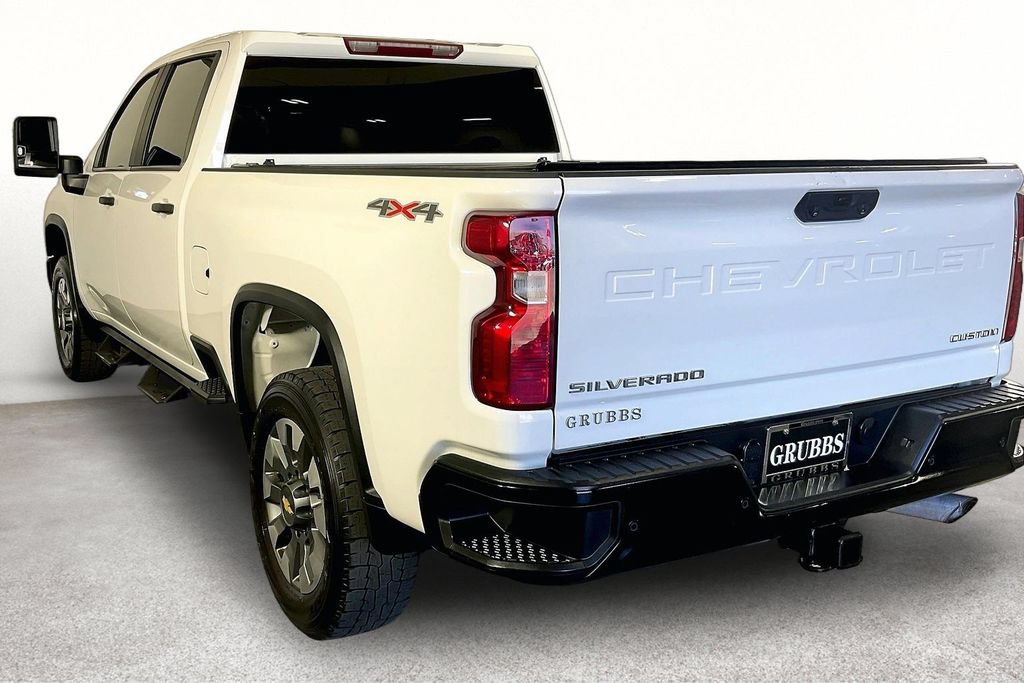 Used 2024 Chevrolet Silverado 2500 Custom w/ Custom Value Package AWD/4WD image 15