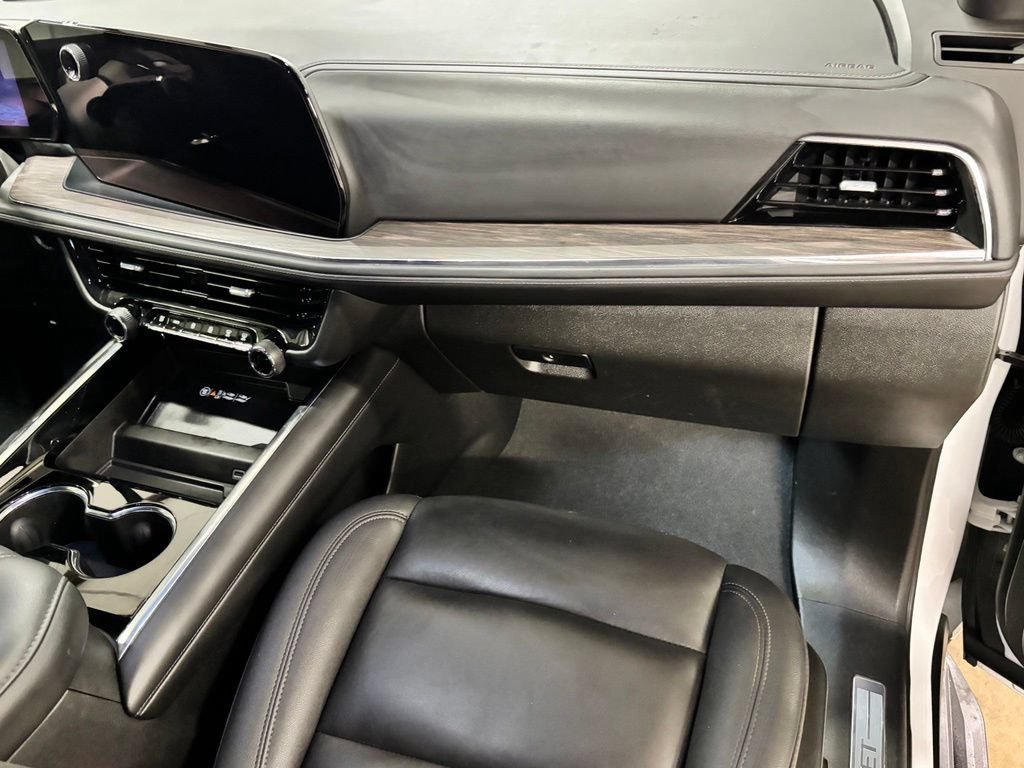 Used 2025 Chevrolet Tahoe LT w/ Comfort Package RWD image 21