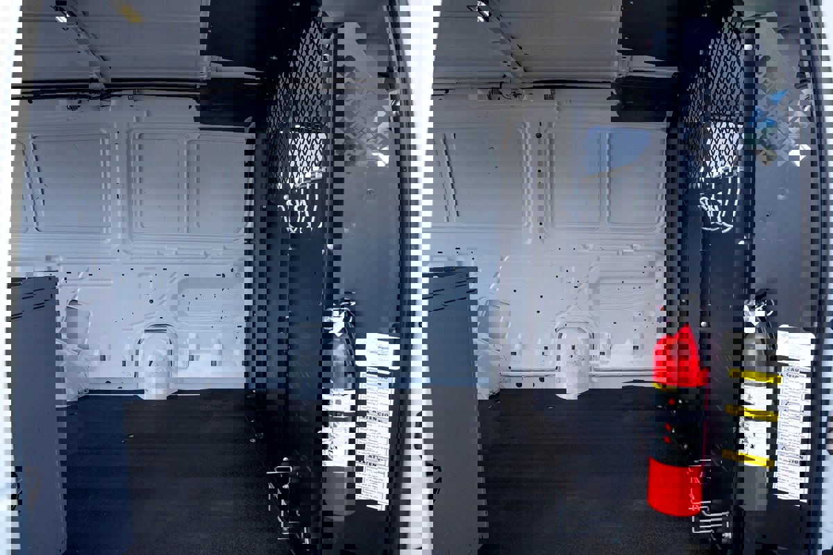 Used 2013 Ford E-150 and Econoline 150 image 9