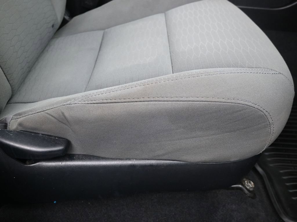 Used 2016 Toyota Tacoma SR5 w/ SR5 Appearance Package (SN) image 10