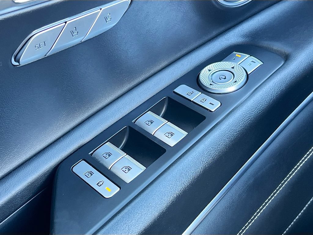 Used 2023 Genesis GV80 2.5T w/ Prestige Package AWD/4WD image 18