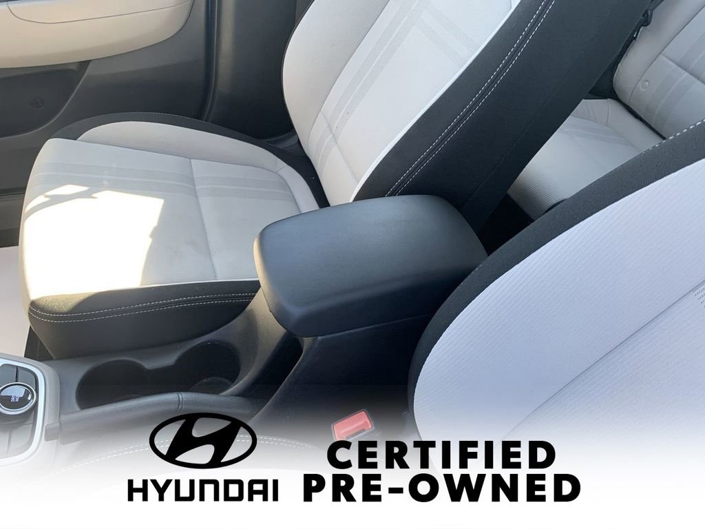 Used 2022 Hyundai Venue SEL image 20