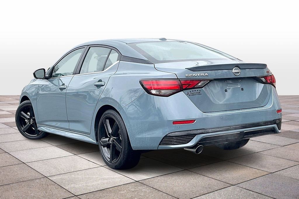 Used 2024 Nissan Sentra SR w/ SR Premium Package image 11