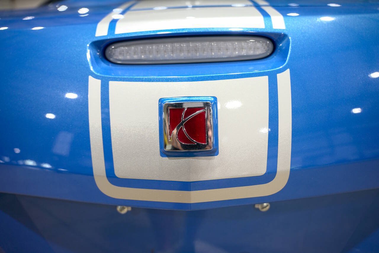 Used 2009 Saturn Sky Hydro Blue RWD image 35