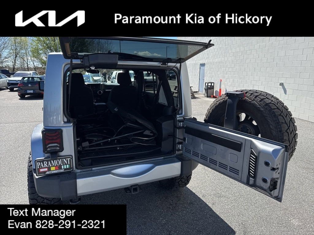 Used 2013 Jeep Wrangler Unlimited Sahara w/ Dual Top Group image 11