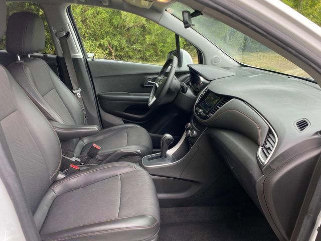 Used 2022 Chevrolet Trax LT w/ LT Convenience Package FWD image 34