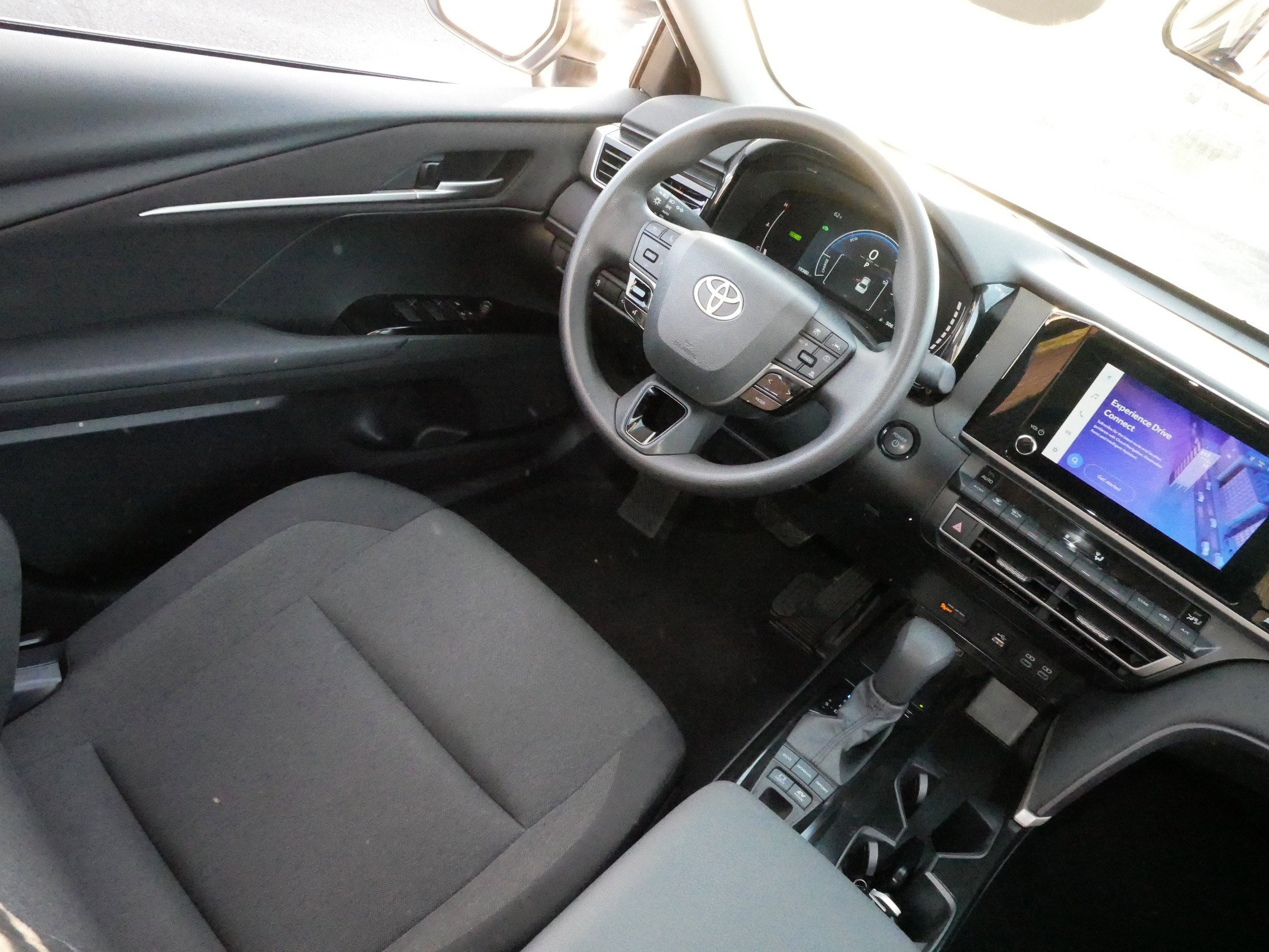 Certified 2025 Toyota Camry LE image 9