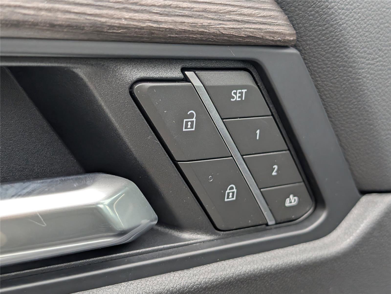 New 2026 GMC Acadia Denali w/ Super Cruise Package image 31