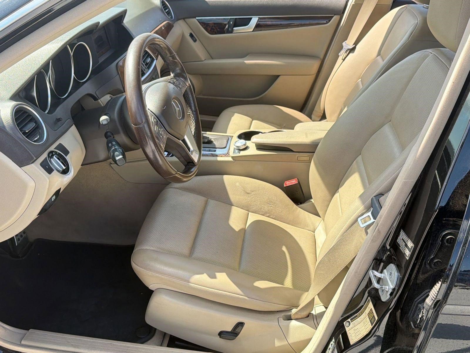 Used 2012 Mercedes-Benz C 250 Sedan image 5